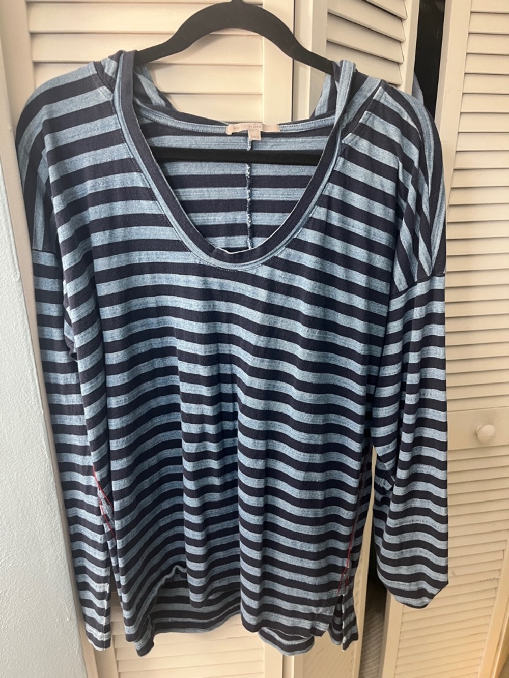 GAP women’s hoodie light weight tee xl  Navy and Light Blue Striped Shirt